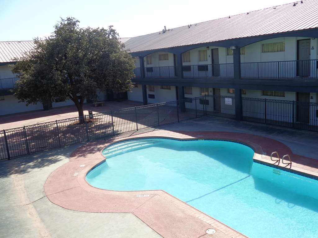 Oyo Hotel מידלנד מתקנים תמונה